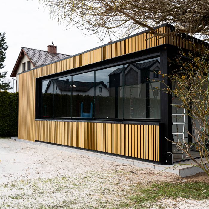 WPC 4-fach Rhombusprofil Trapez Light Oak / Schwarz - 2,9 m WPC 4-fach Rhombusprofil Trapez Light Oak / Schwarz - 2,9 m