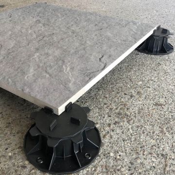 Terrassenplatte aus Feinsteinzeug Sierra Grau 60x60x2cm