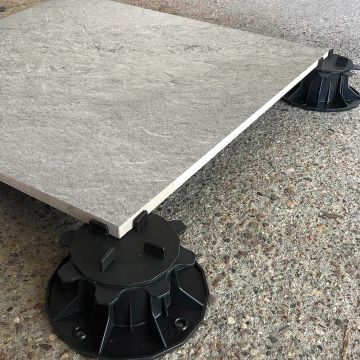 Terrassenplatte aus Feinsteinzeug Silver Gray 60x60x2 cm