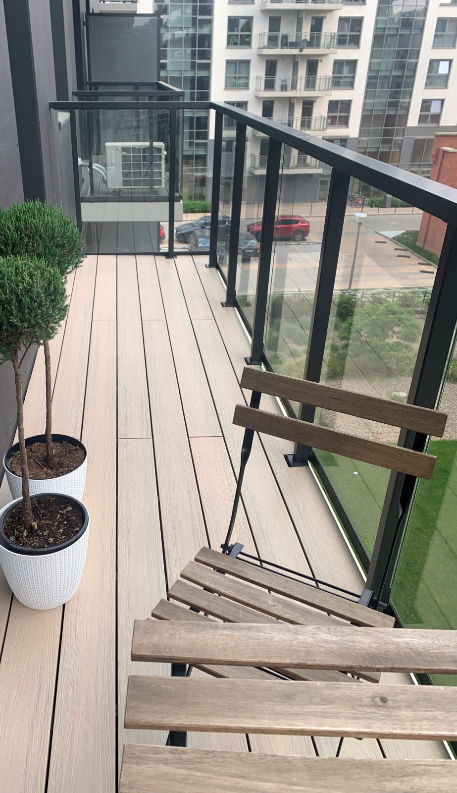 Balkon aus WPC Terrassendielen Premium Ecru