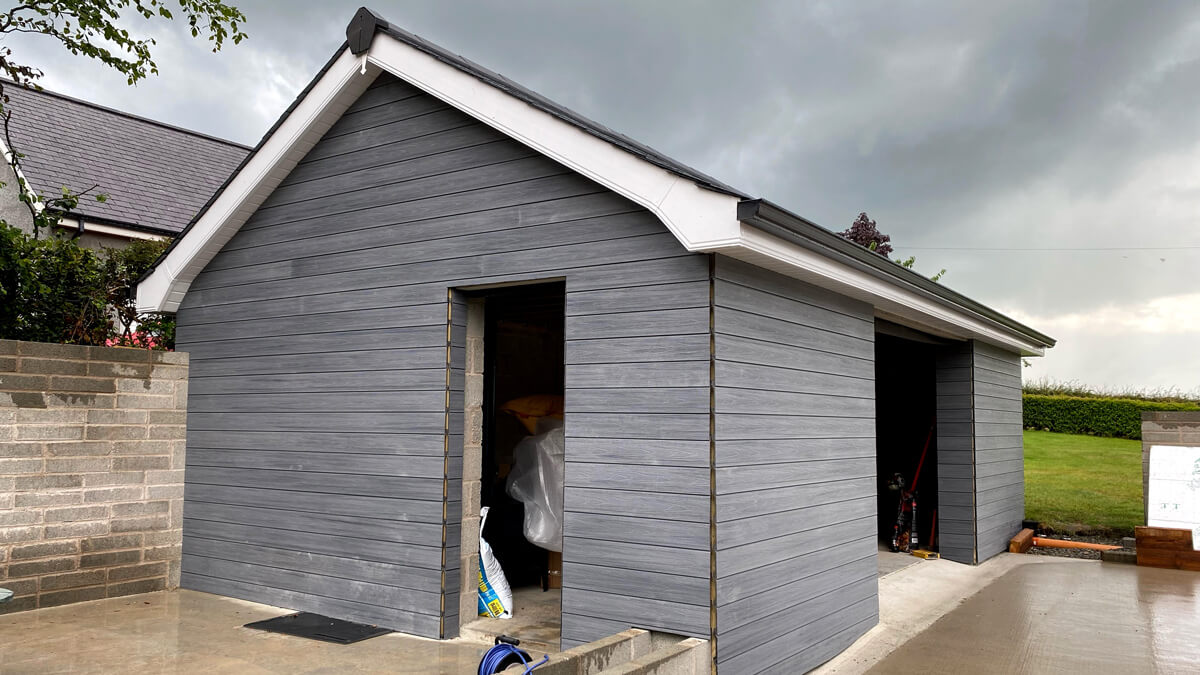 Konstruktion der Garage - WPC Fassaden Premium Gray
