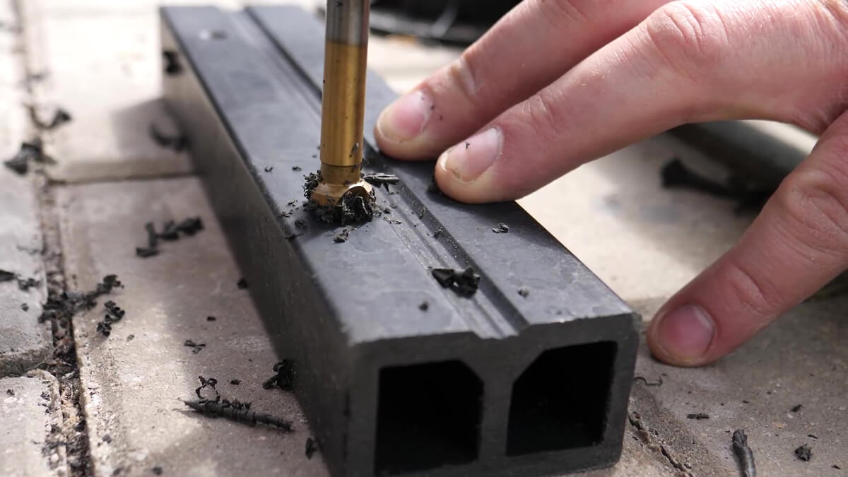 Montage von WPC Terrassendielen Antique Premium