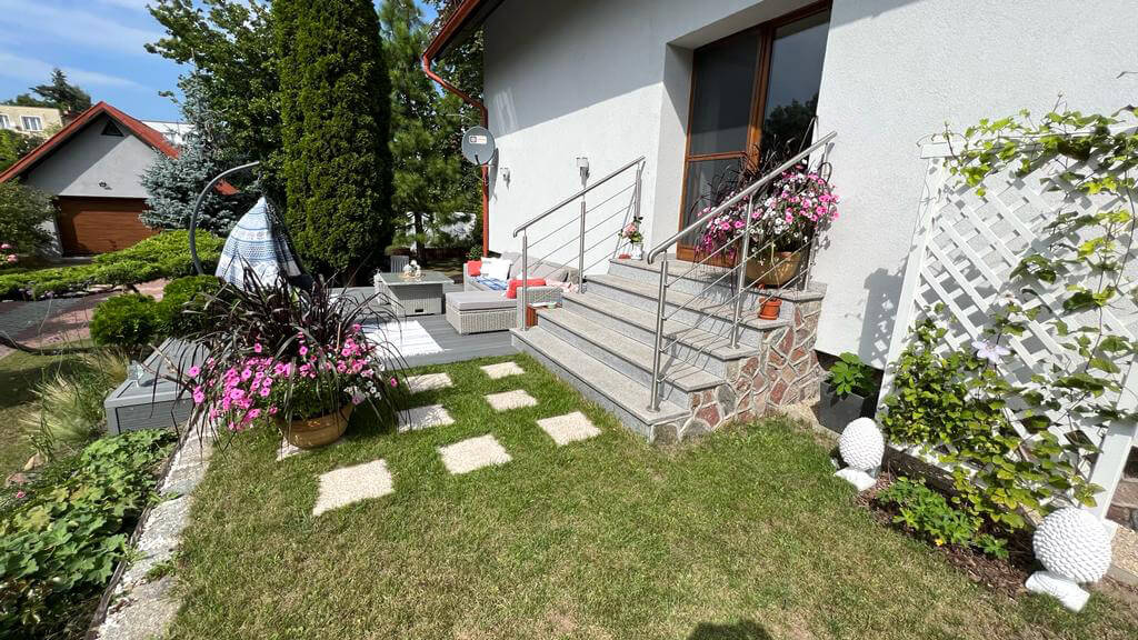 Terrassengestaltung mit WPC Terrassendielen 3D Grau