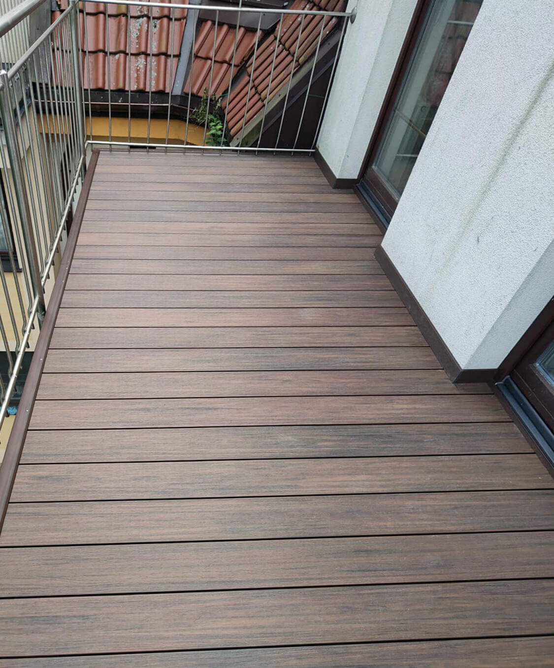 Balkon mit Terrassendielen Premium Redwood