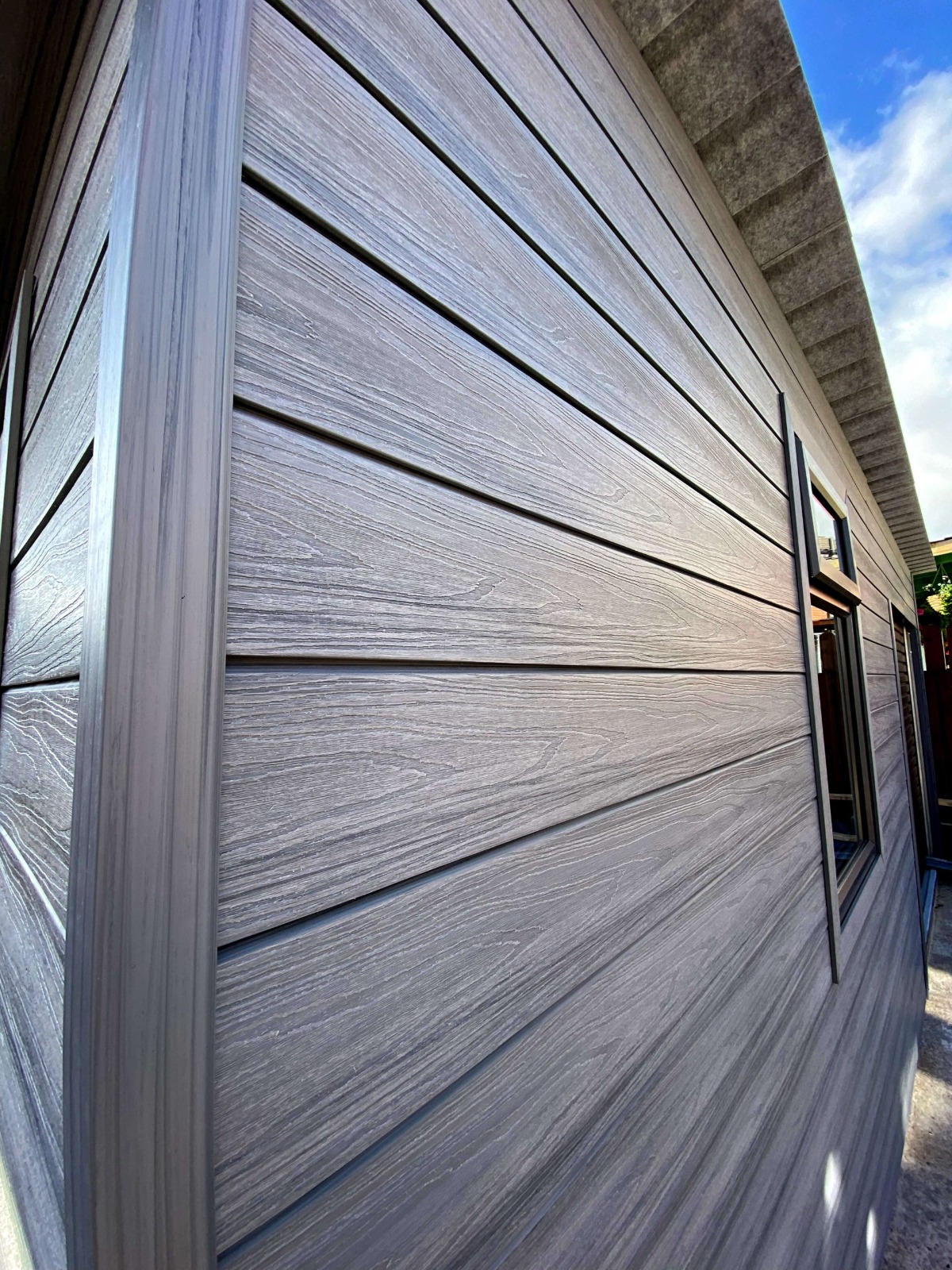 Gartengerätehaus – Fassadenverkleidung Premium Gray