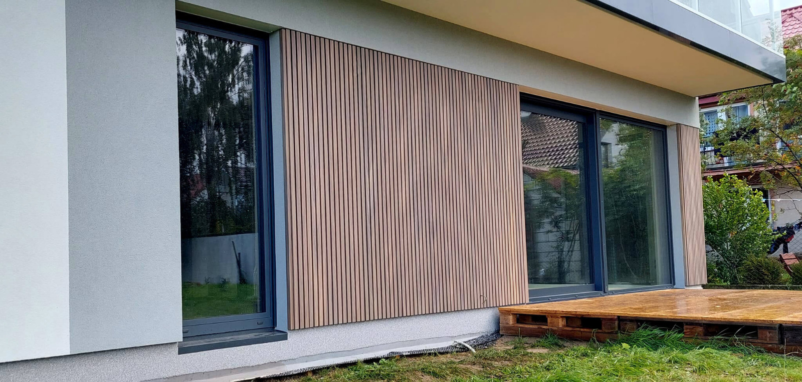 Lamellenfassade – Verbundlamellen, Antique