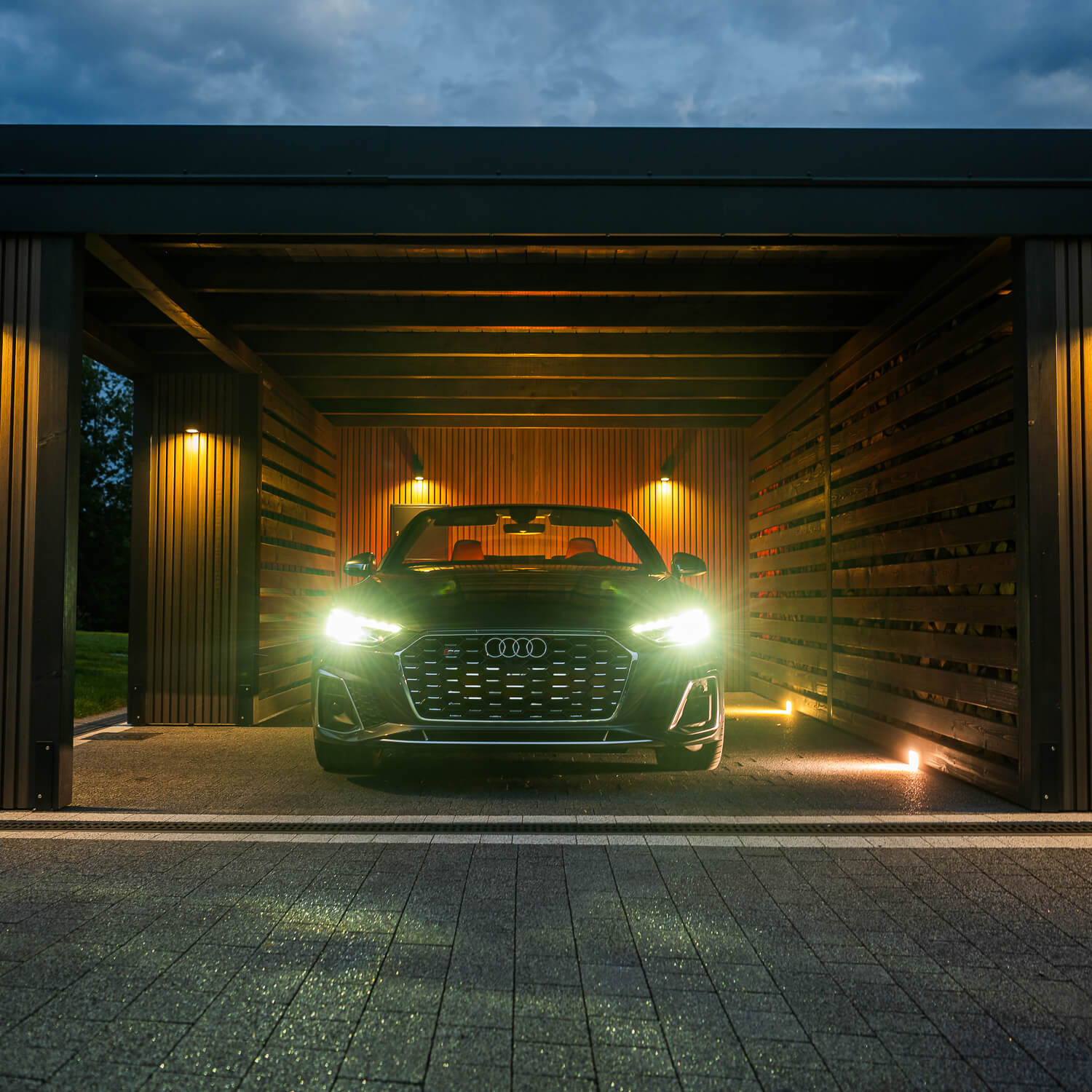 WPC Fassadenlamellen Premium Antike Eiche - ein moderner und eleganter Carport