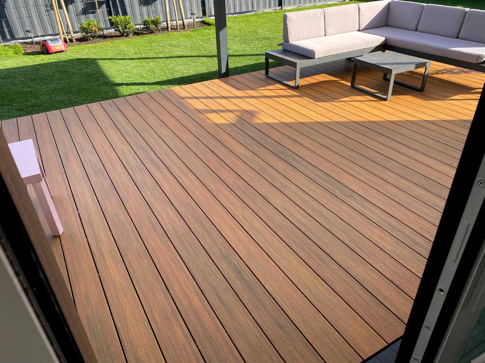 Gedeckte Terrasse - WPC Terrassendielen Premium Amber