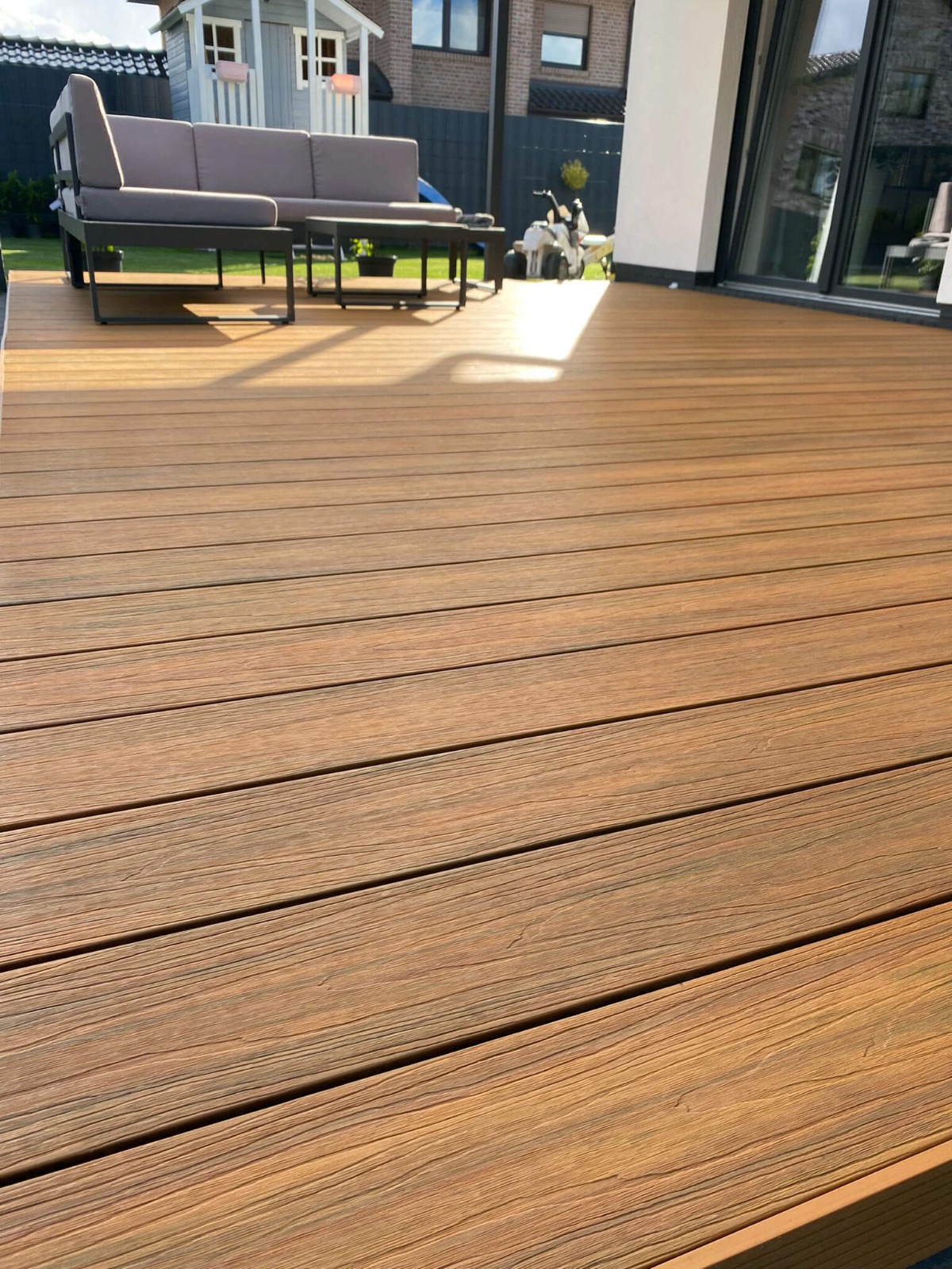 Gedeckte Terrasse - WPC Terrassendielen Premium Amber