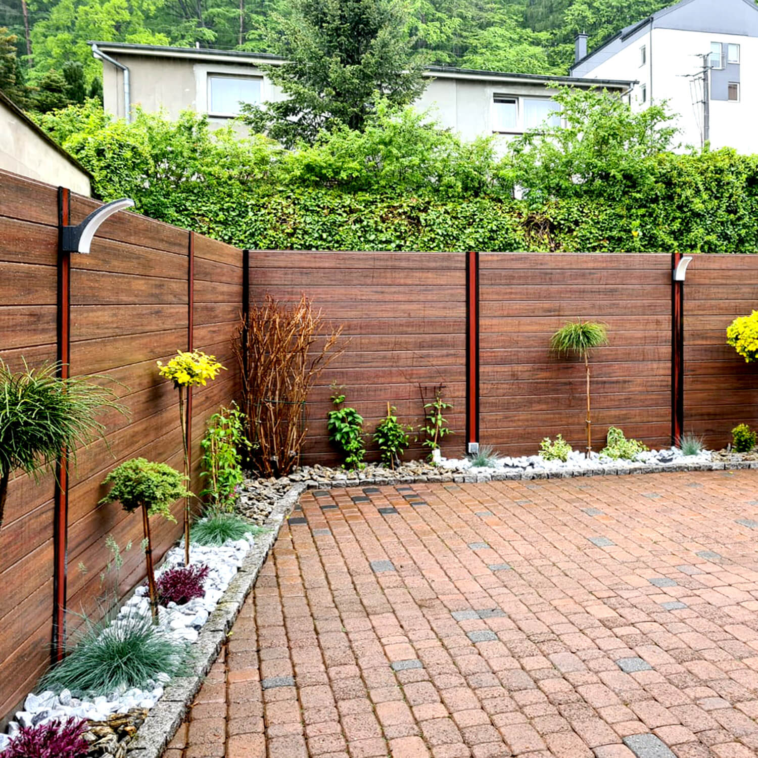 Zaunbrett Premium Redwood – Schönheit und Funktionalität für Ihren Garten