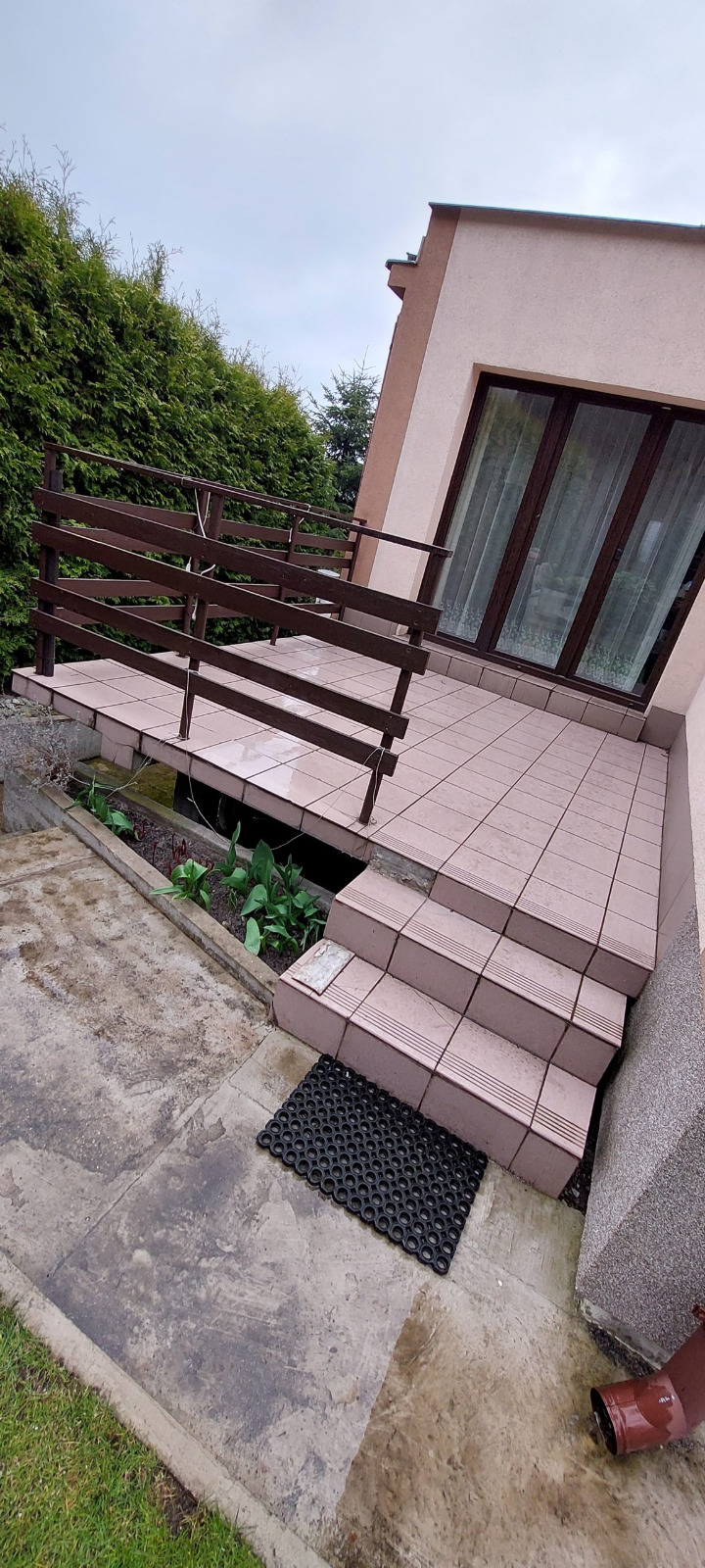 3D-Braun-Terrasse – moderne Metamorphose mit Klasse