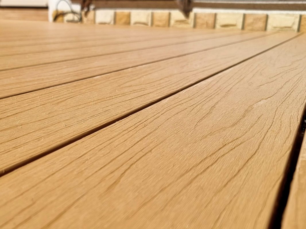 Komposit-Terrassendielen Premium Helle Eiche