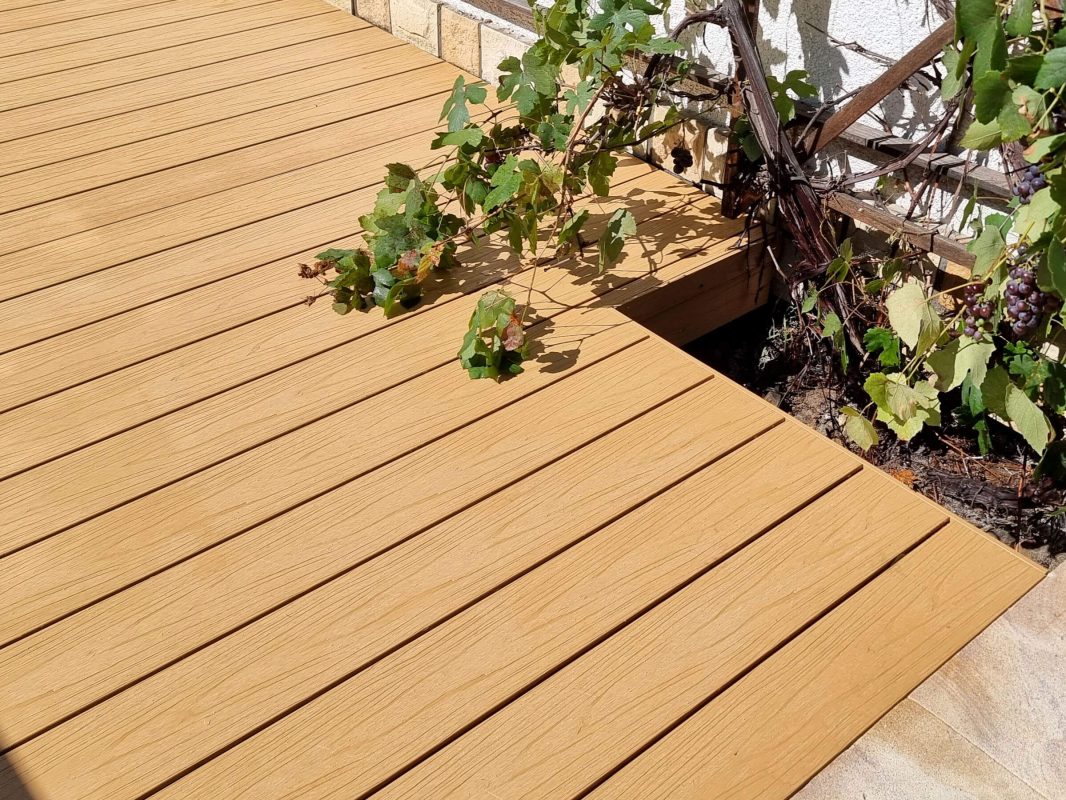 Komposit-Terrassendielen Premium Helle Eiche