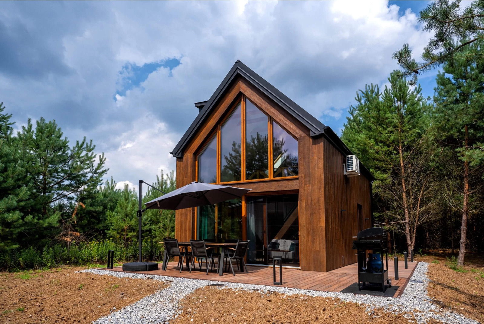 Terrasse aus WPC Terrassendielen Premium Redwood Premium