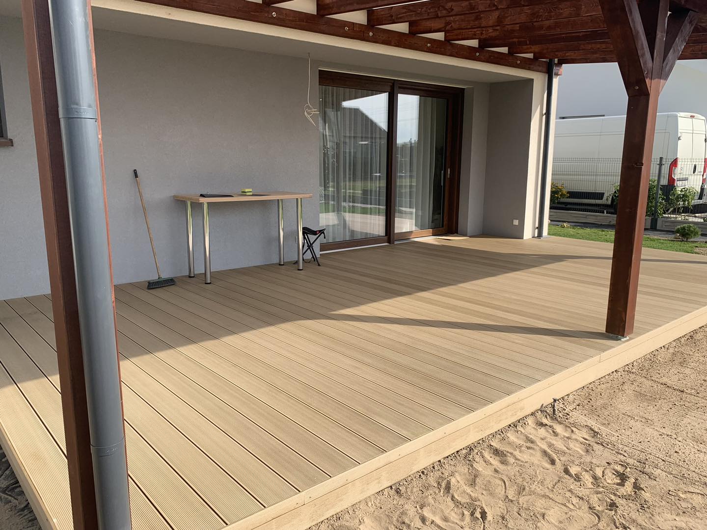 Überdachte Terrasse – ein komfortabler Rückzugsort bei jedem Wetter