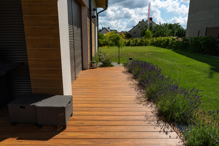 Premium Amber Terrasse &ndash; von der Montage bis zur fertigen Umsetzung