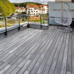 realizacja tarasu z deski kompozytowej premium gray