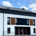 realizacja elewacji z lameli kompozytowych teak premium