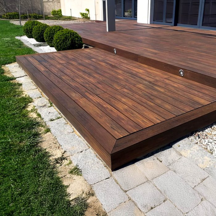 realizacja tarasu z deski tarasowej kompozytowej redwood premium