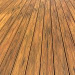 Realizacja tarasu z deski premium amber